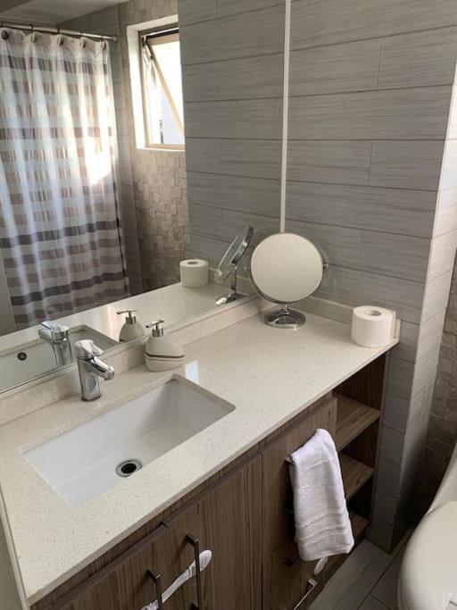 Apartment Increible Piso Moderno Servicios Y Metro A 100 Mts